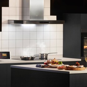 AEG õhupuhasti stiilses köögis 